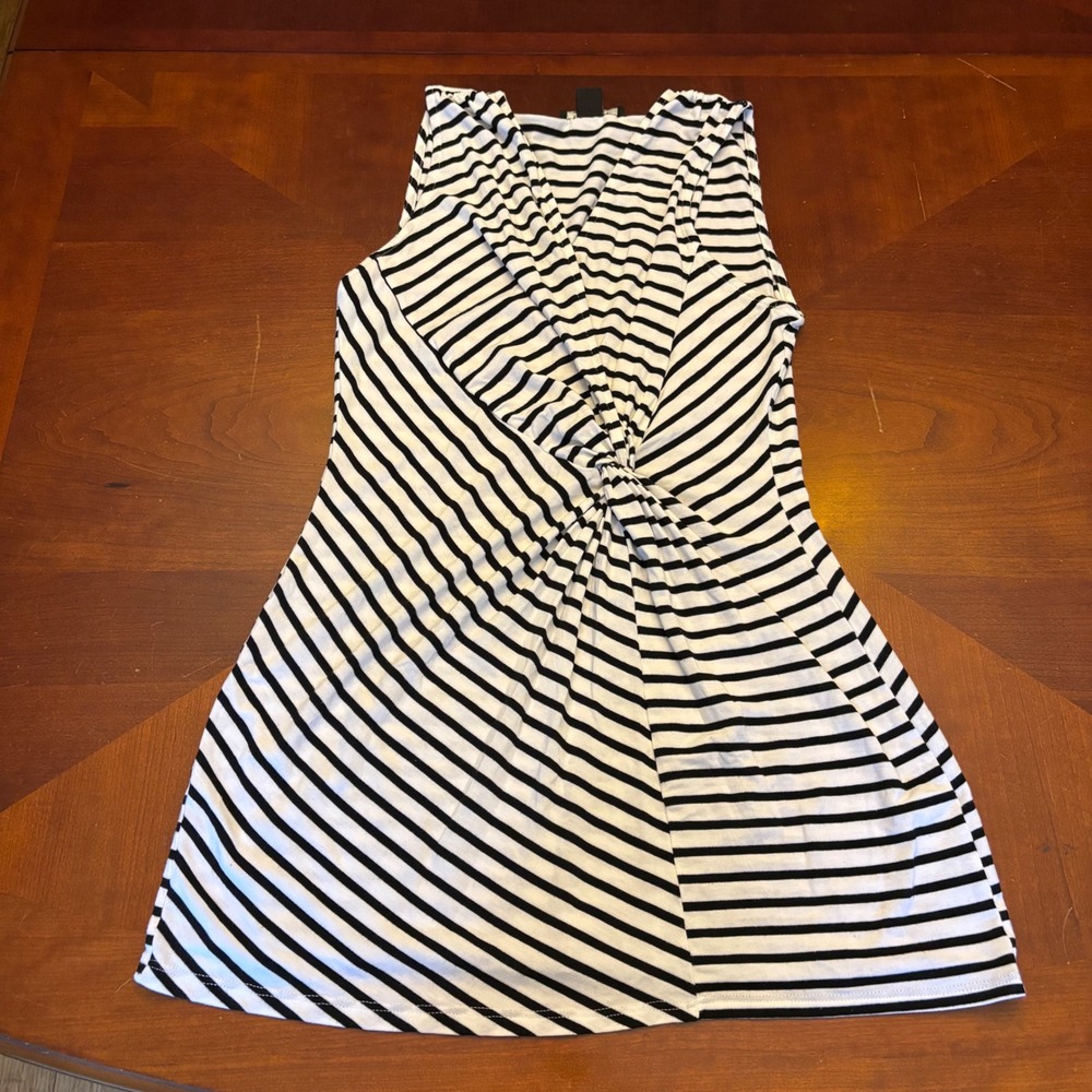 White House Black Market Women's Size S Sleeveless Black and White Striped‎ Top
